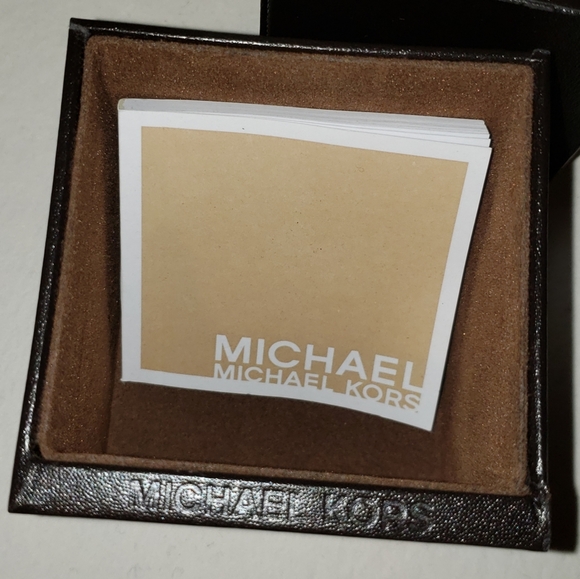 Micheal kors watch - Picture 4 of 4